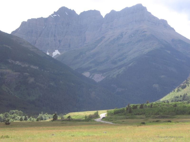 Waterton national park mountain road