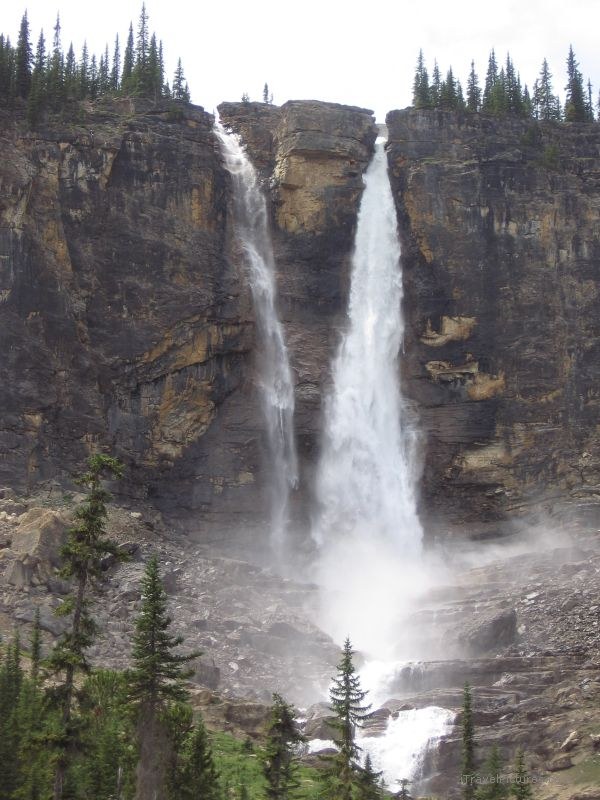Yoho national park twin falls waterfall