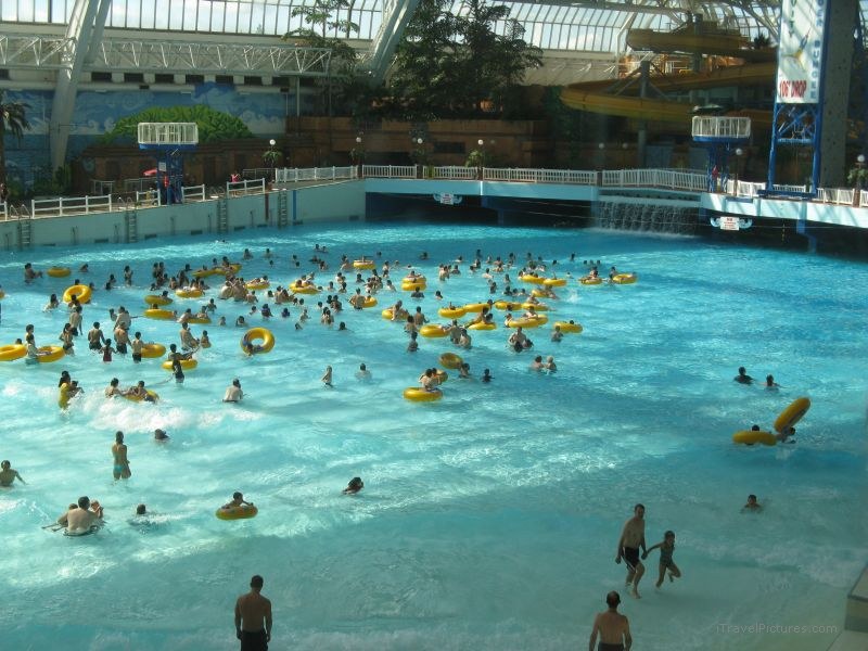 Edmonton West mall swimming pool