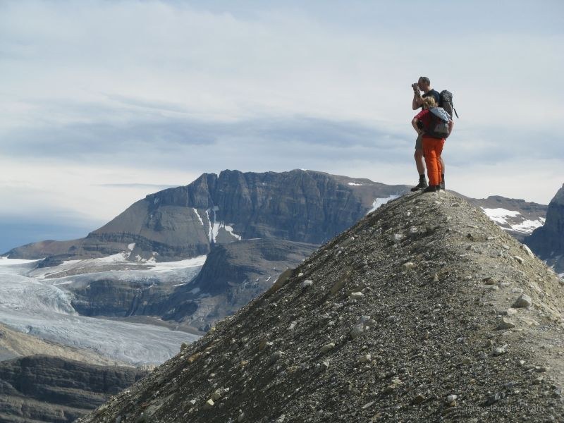 Yoho national park moraine view glacier