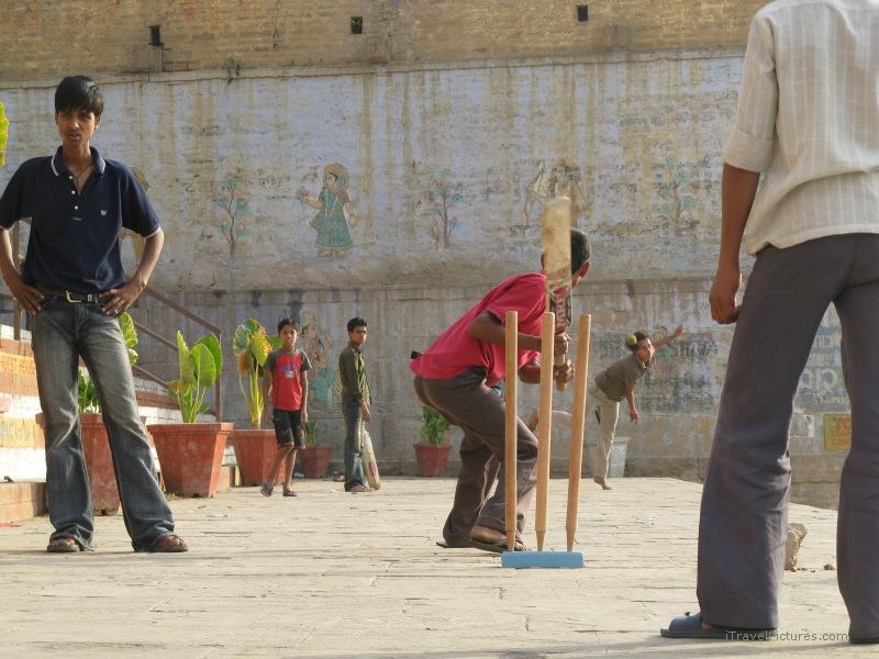 Varanasi cricket playing throwing