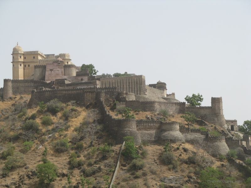 Kumbalgarh fort