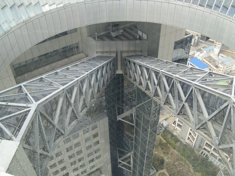 Osaka Umeda Sky Building escalator