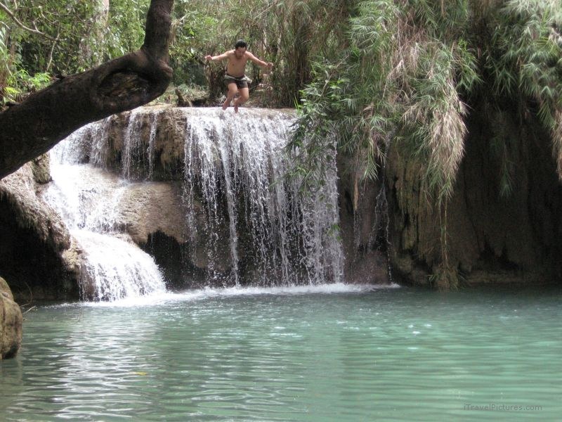 Tat Kuang Si waterfall jumping man pool