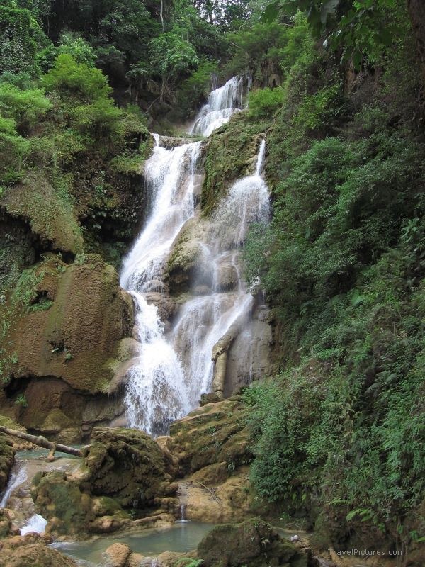Tat Kuang Si waterfall