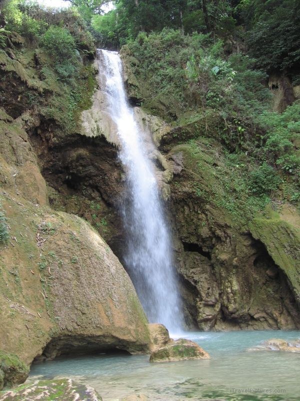 Tat Kuang Si waterfall