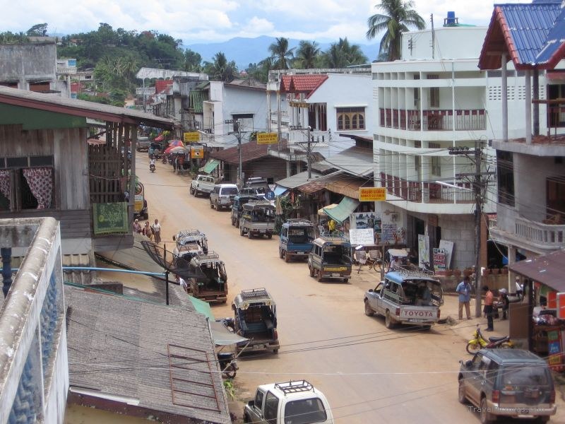 Huay Xai street