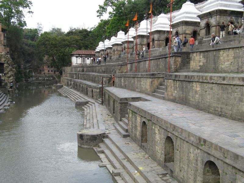 Kathmandu Pashupatinath temple river