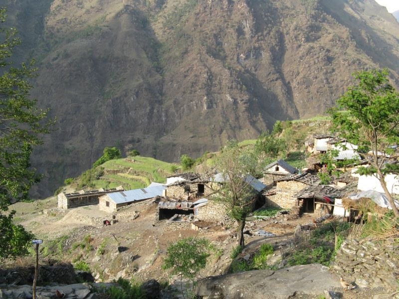 Chaliss village valley