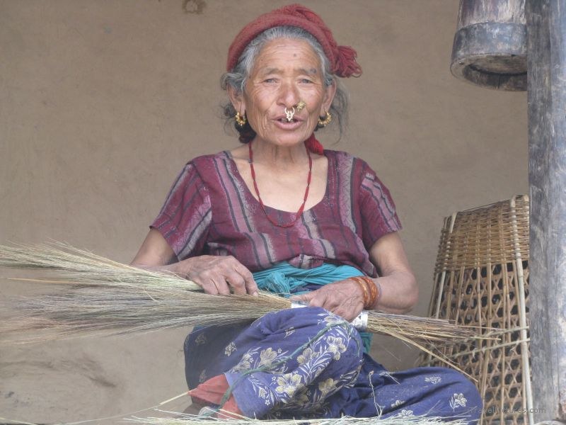 Chaliss woman basket weaving
