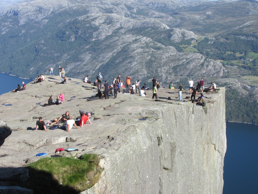 reikestolen Lysefjorn cliff rock