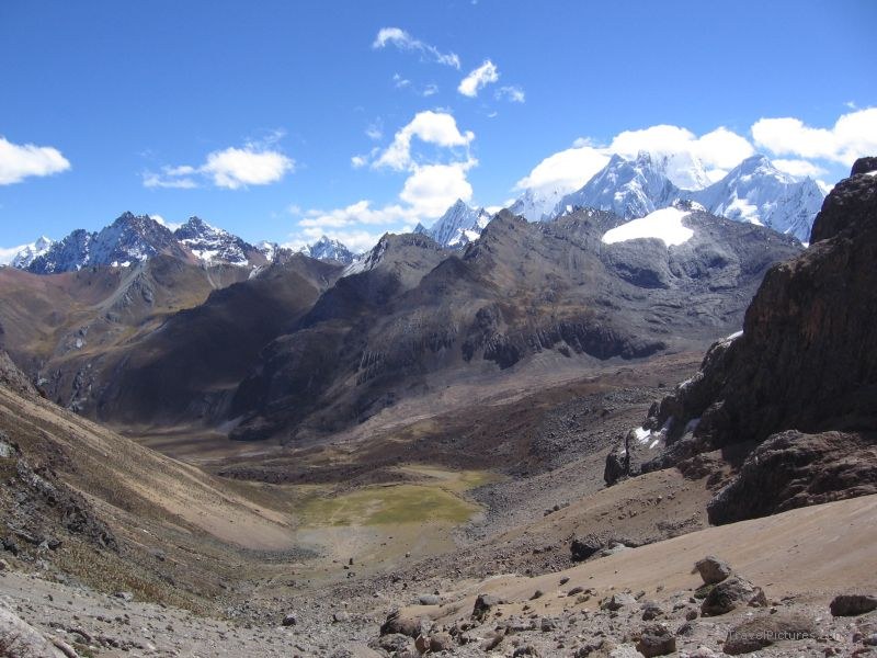 valley view viewpoint Huayhuash