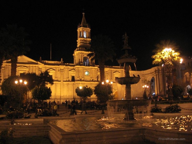 Arequipa Plaza de Armas fountain night church
