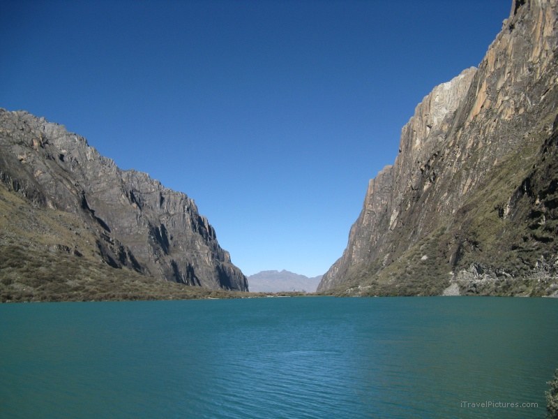 Lago Llanganuco lake