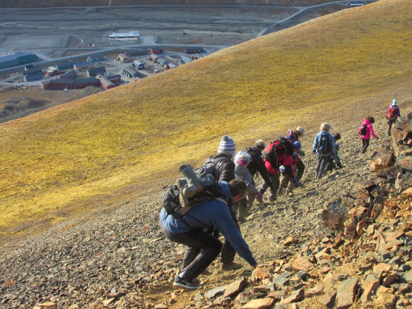 iking path rocks Longyearbyen