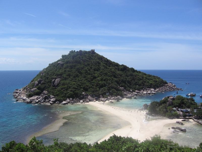 beach Hat Nang Yuan island