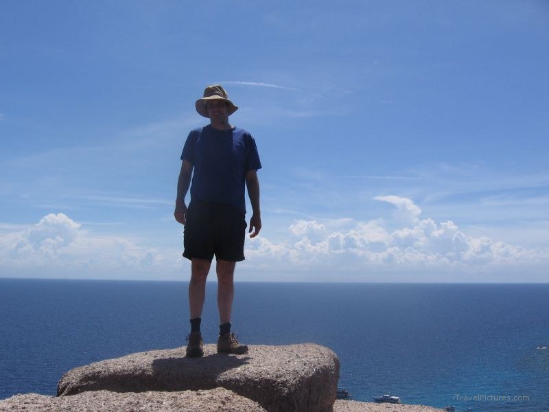me Chris Hat Nang Yuan