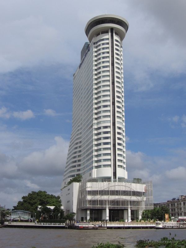 Bangkok building river