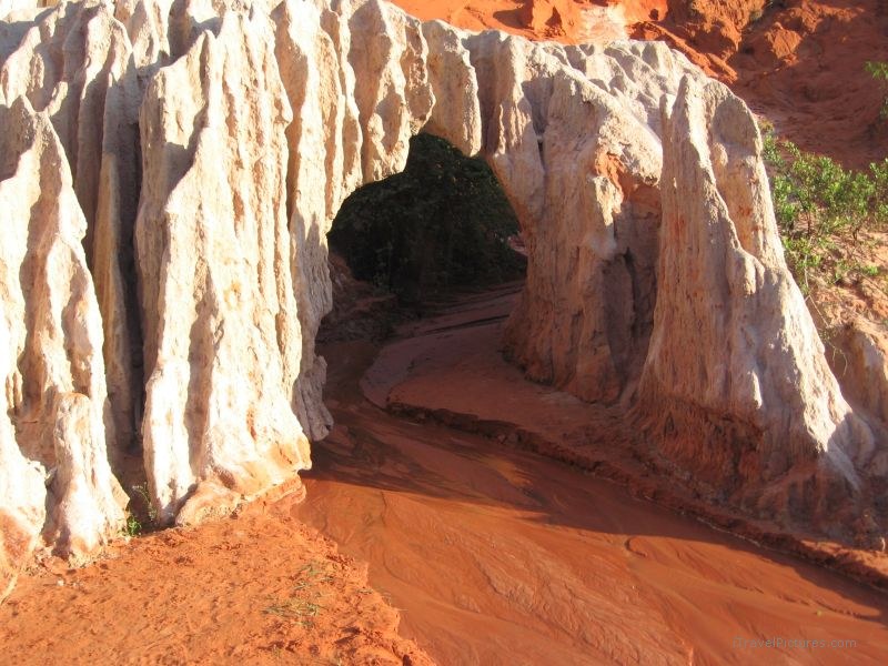 Fairy stream Suoi Tien formation creek