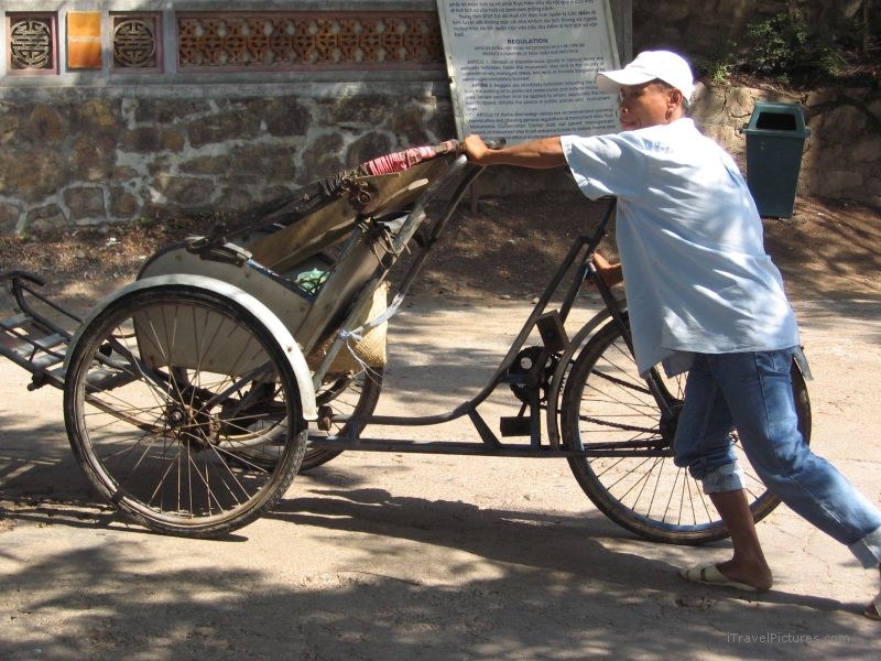 Hué bicycle taxi